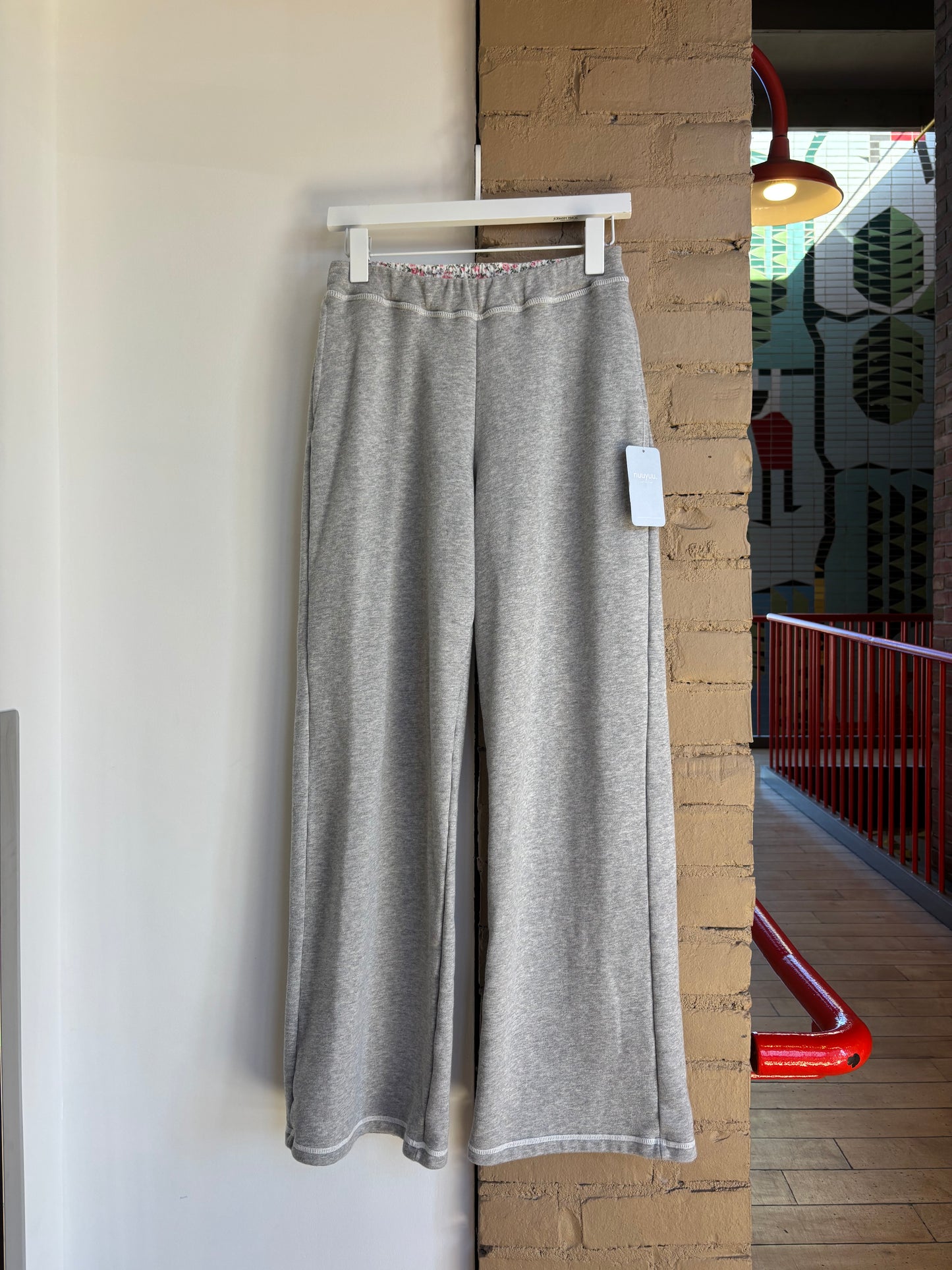 Booth 14 Frankie’s Bikinis Sweatpants (S)