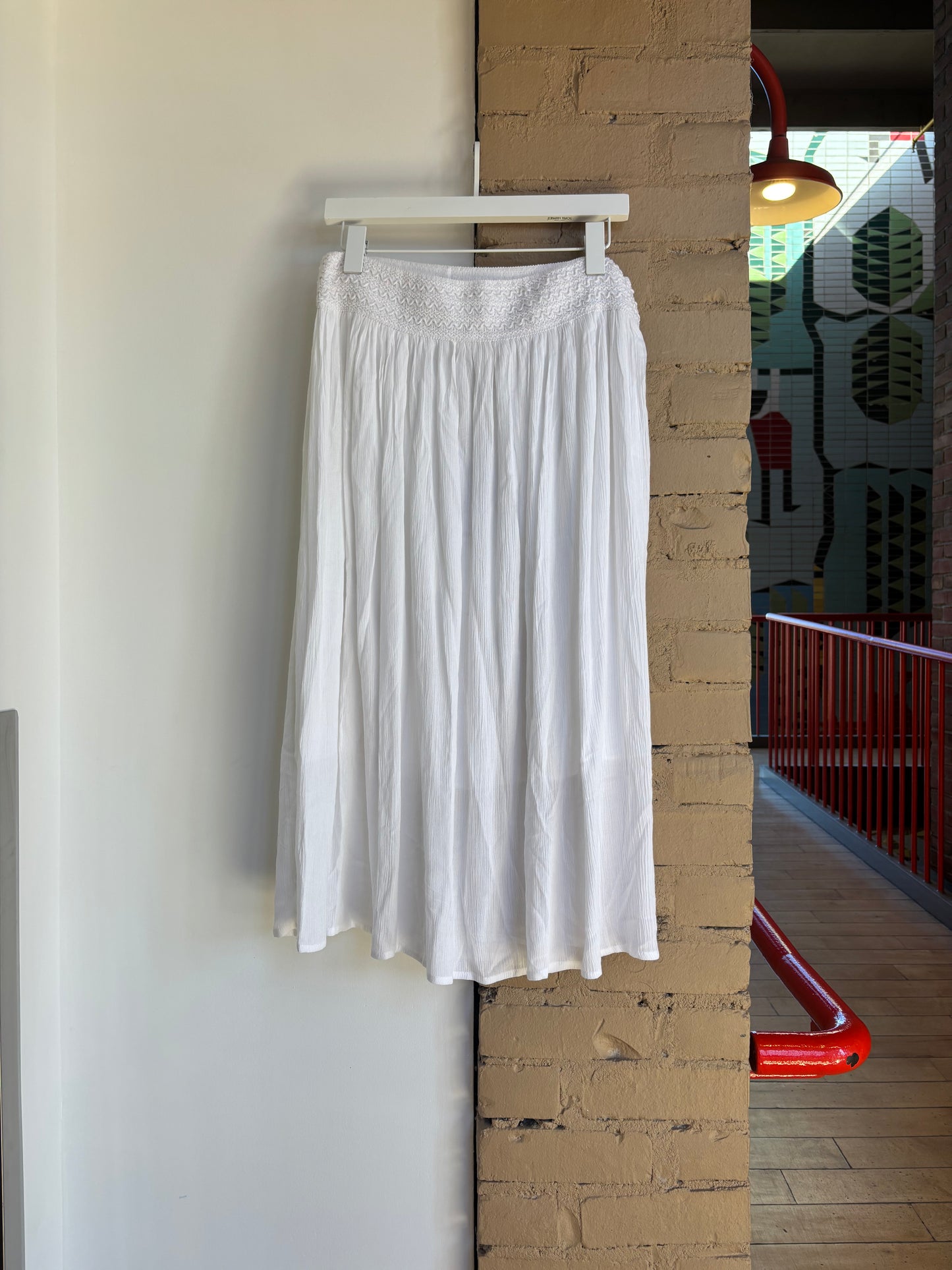 Booth 2 NWT White Midi Summer Skirt (L)