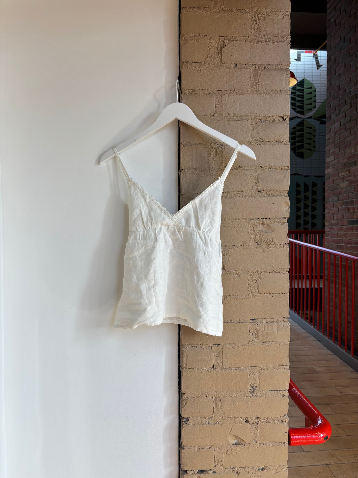 Booth 1 White NWT Brandy Melville Tank (S)