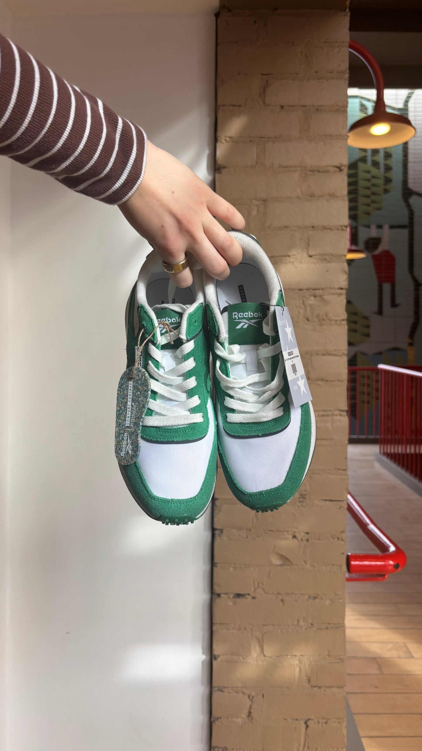 Booth 19: NEW Reebok Green/White Sneakers (7.5)