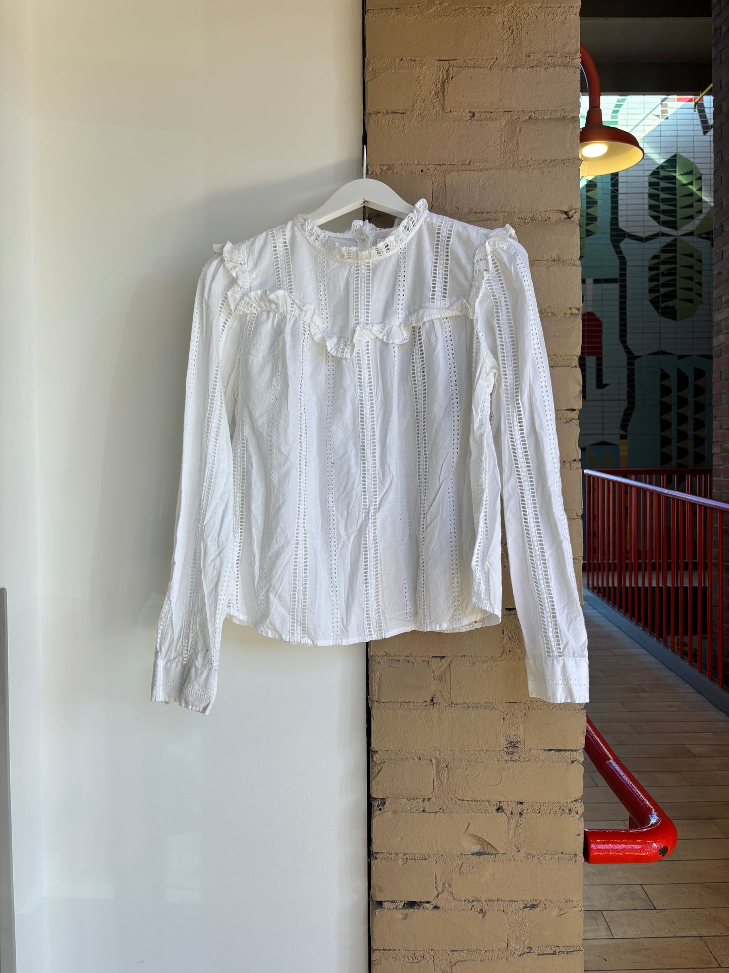 Booth 12 Gap White Eyelet Top (M)