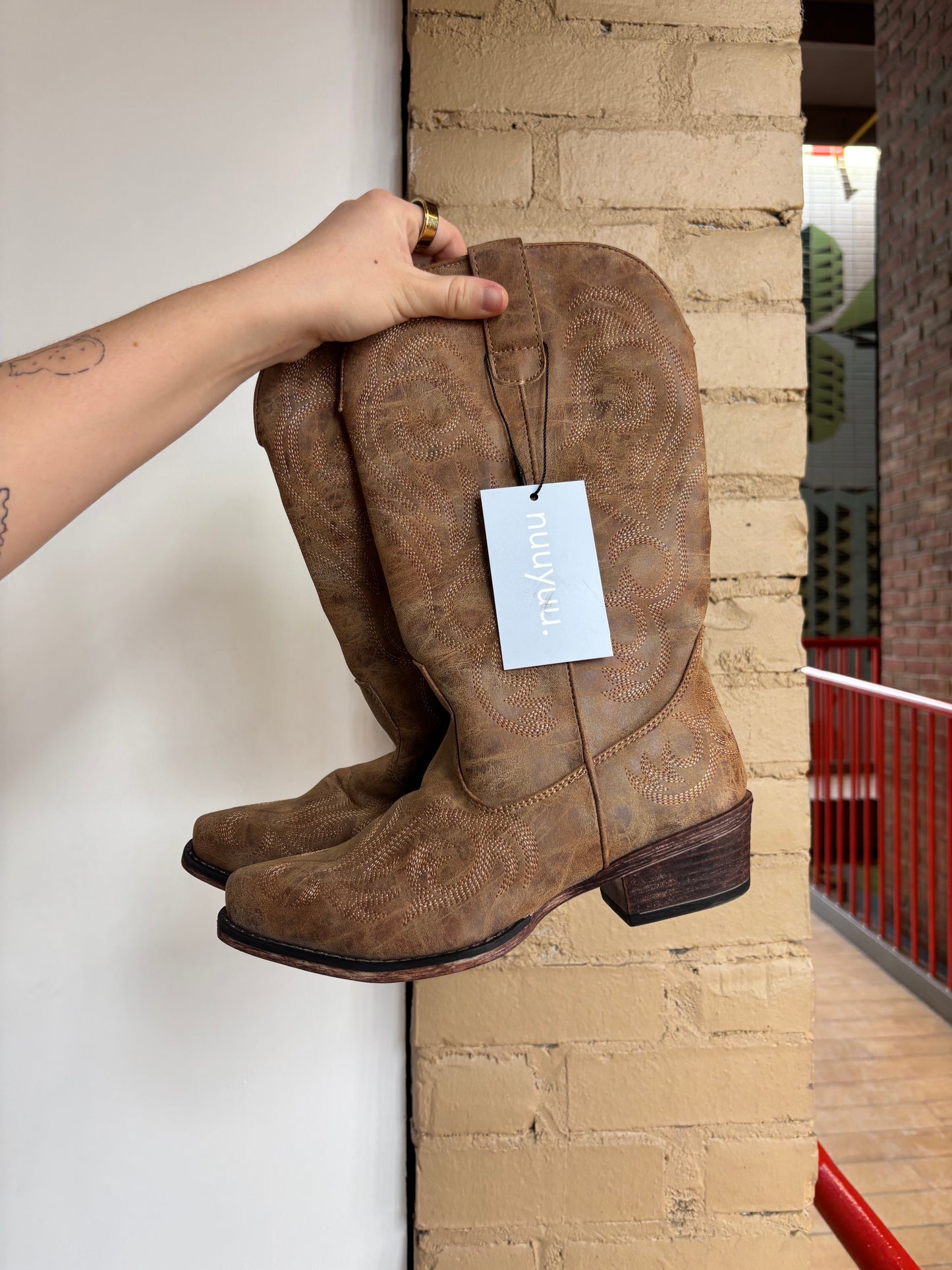 Booth 4 Cowboy Boots (7)