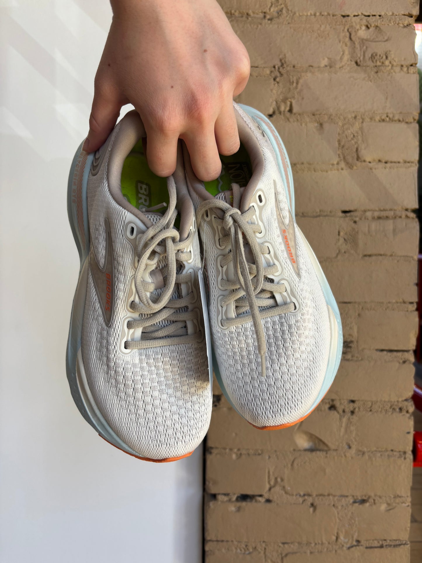 Booth 14 Teal/Orange Brooks Tennis Shoes (7)